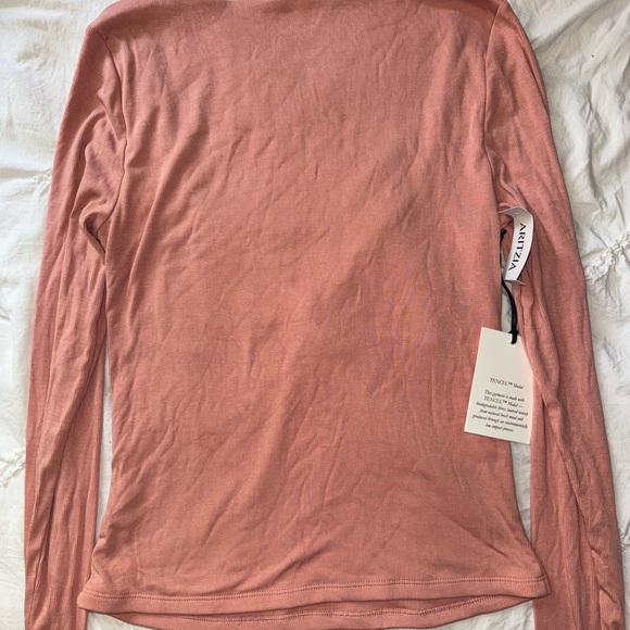 NWT Aritzia women’s long sleeve shirt - Size medium - Picture 2 of 3